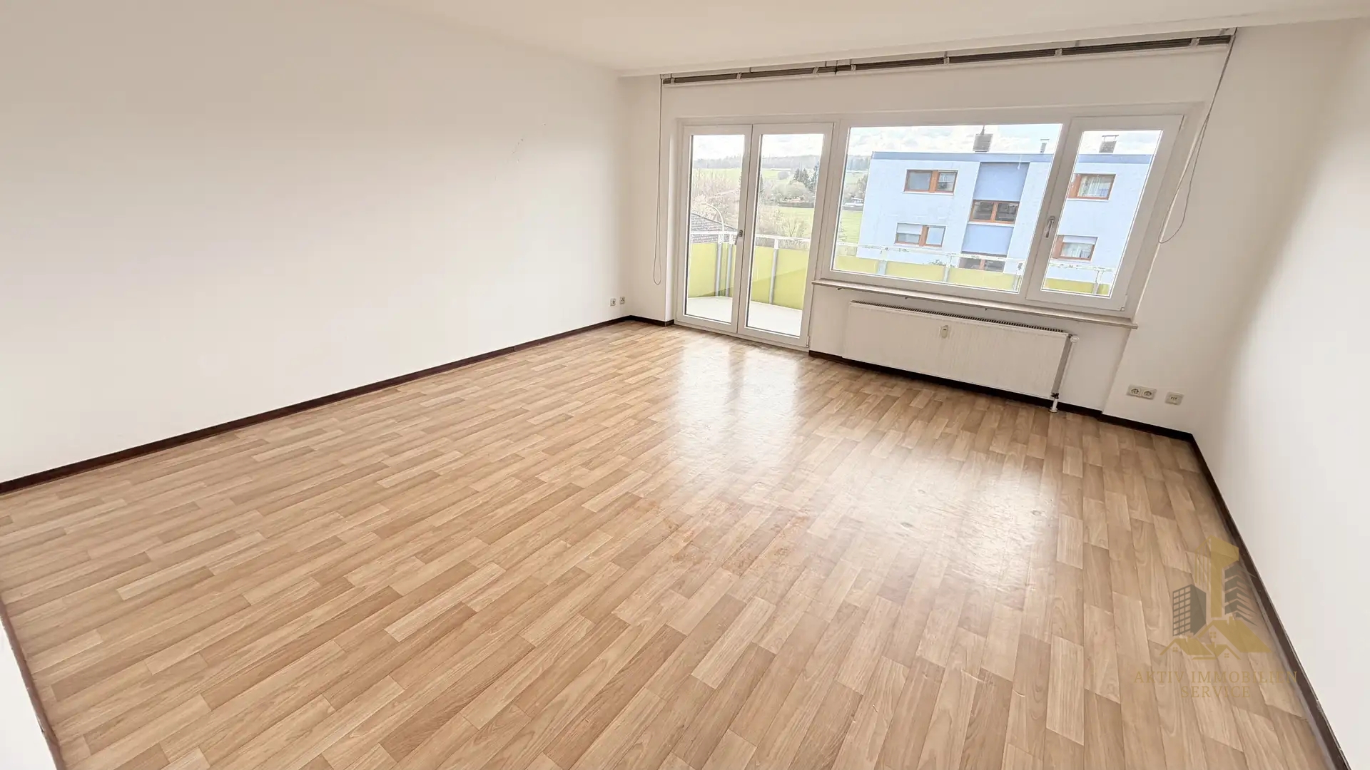 Wohnzimmer aktuell Ansicht 1