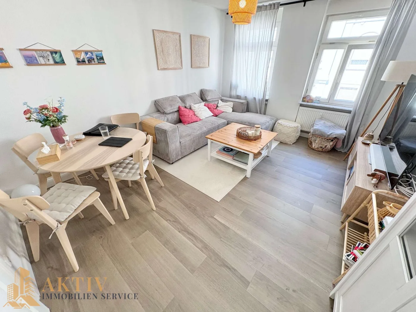 Wohnzimmer Ansicht 1