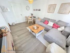Wohnzimmer Ansicht 2