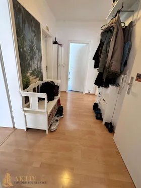 Flur Ansicht 2