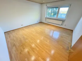 Schlafzimmer Ansicht 1