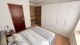 SZ Ansicht 2 (Ki virtuell möbliert)