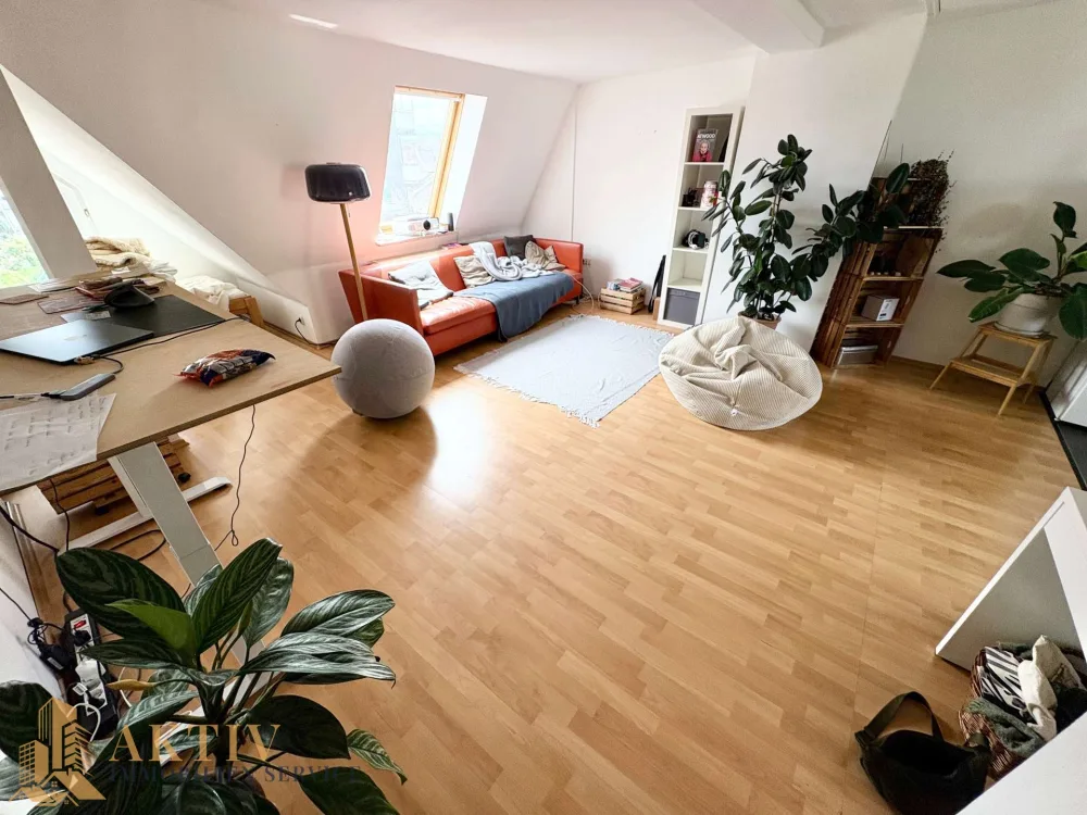Wohnzimmer Ansicht 1