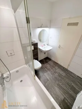 Badezimmer Ansicht 3